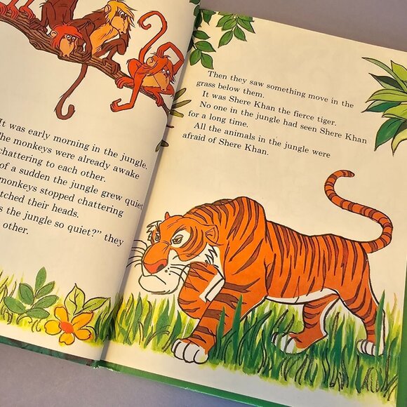 The Runaway Wolf Cub Walt Disney Productions 1980 Hardcover Book Club Edition - Picture 8 of 12